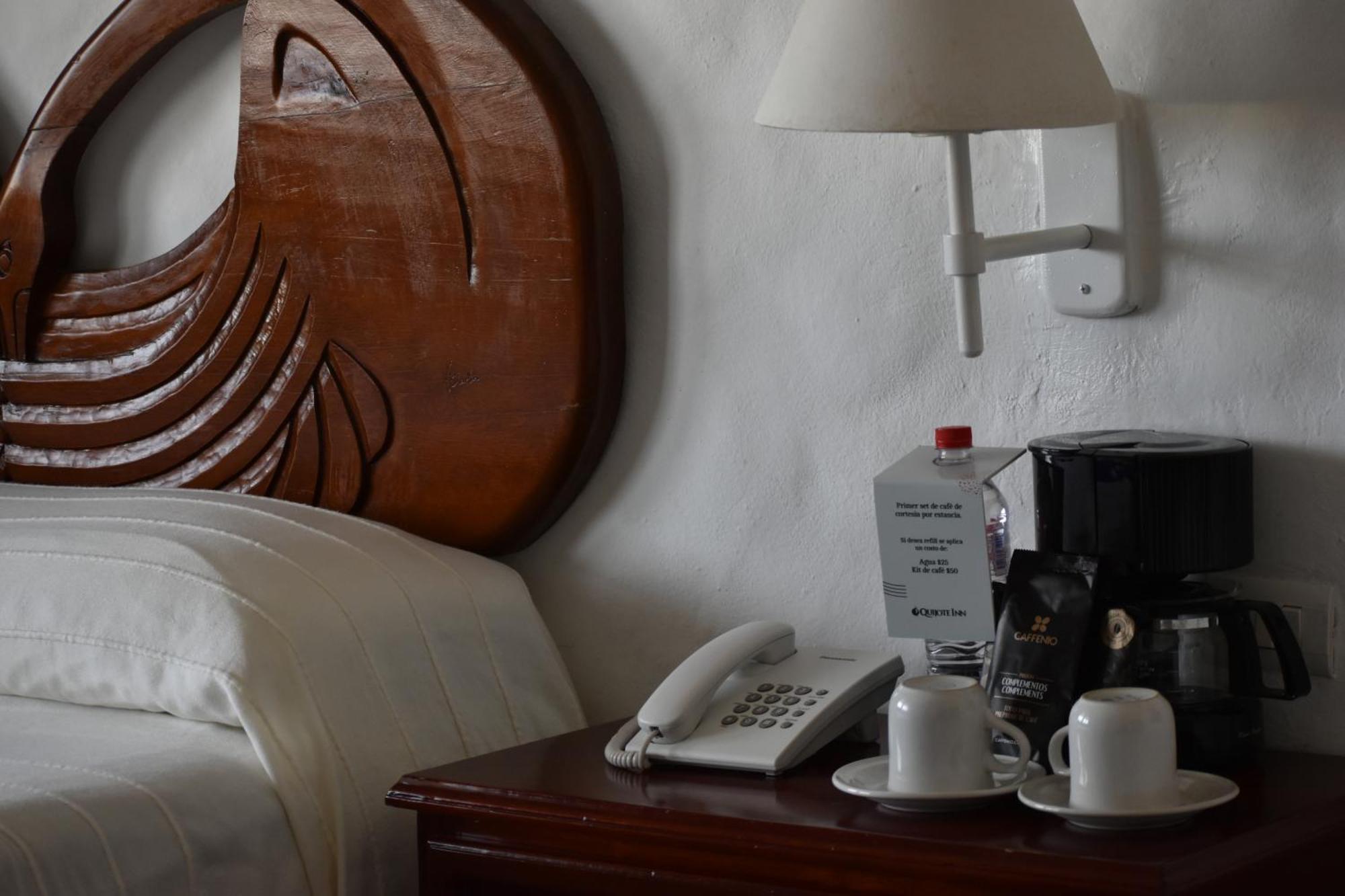 Hotel Quijote Inn Mazatlan Ngoại thất bức ảnh
